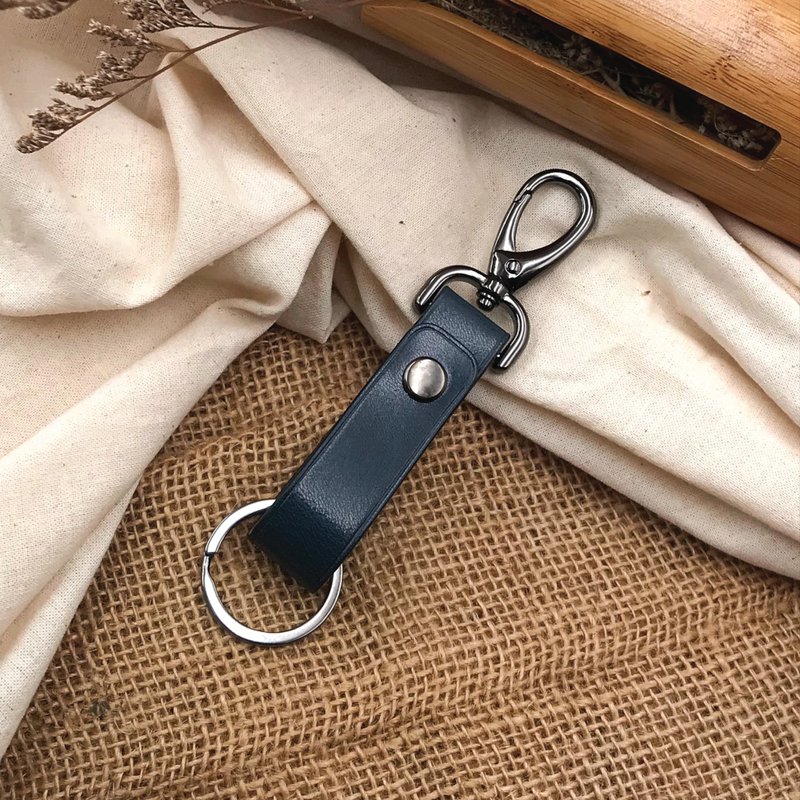 【鑰匙/鎖匙掛飾】深藍色櫪木牛皮/簡約風格/免費客製化壓字 - 鑰匙圈/鑰匙包 - 真皮 藍色