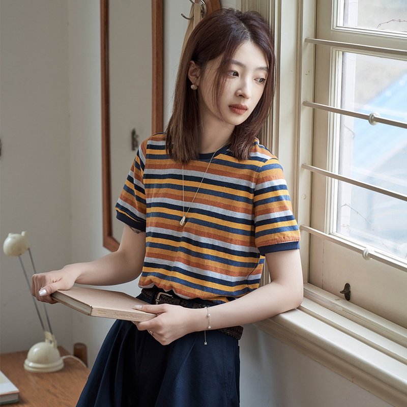 Contrast color striped round neck T-shirt | T-shirt | two colors | spring and summer | Sora-1475 - Women's T-Shirts - Cotton & Hemp Multicolor