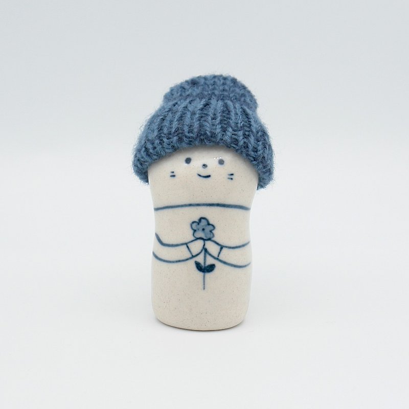 手作り陶人形　ニット帽をかぶったねこさん - 裝飾/擺設  - 陶 白色