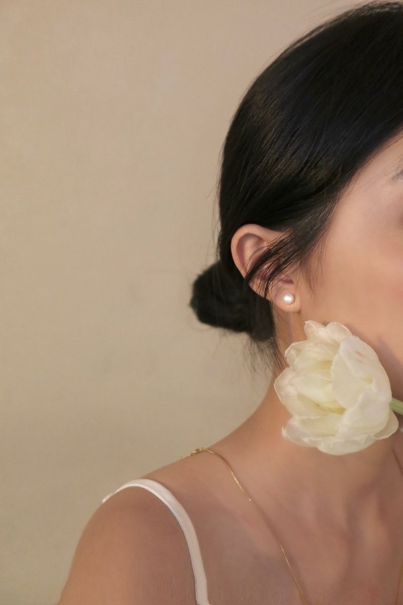 14K minimalism pearl earring - Earrings & Clip-ons - Pearl Gold