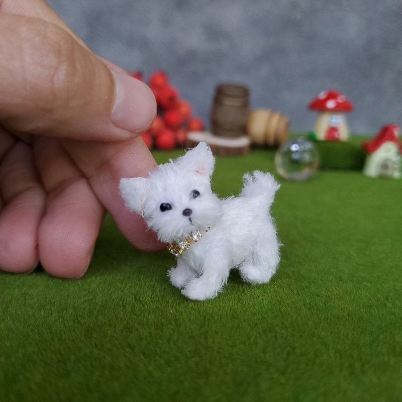 Fluffy miniature crocheted puppy. Dollhouse miniature. Realistic toy - 寶寶/兒童玩具/玩偶 - 棉．麻 白色
