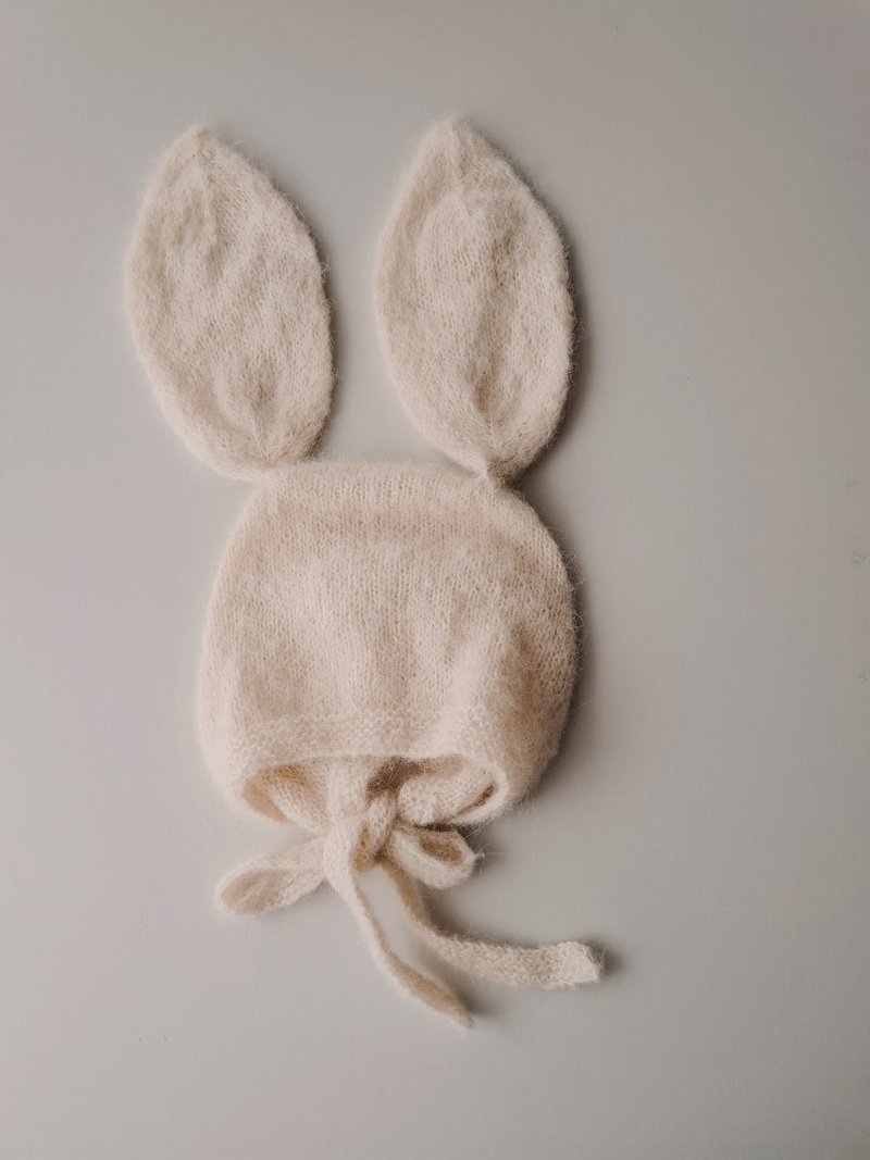 Knitted baby alpaca bunny hat, bunny bonnet, knitted hat - bb帽/髮帶 - 羊毛 白色