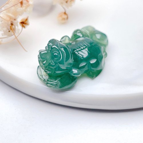 瓔珞珠寶盒 E.L.Jewelry Box 【招財神獸】冰綠種翡翠貔貅吊飾 | 天然緬甸玉翡翠A貨