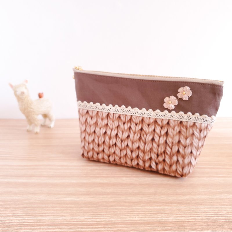 Knitted pouch - Toiletry Bags & Pouches - Cotton & Hemp Brown