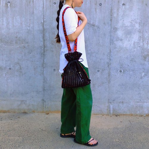 PVC・布・編み巾着バッグ】Drawstring bag ーBlack and Redー