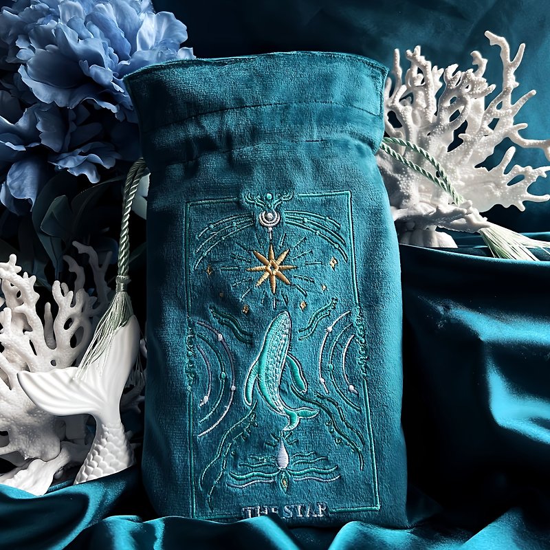 The Soul Whale Tarot Bag - The Star - กระเป๋าหูรูด - ผ้าฝ้าย/ผ้าลินิน สีน้ำเงิน