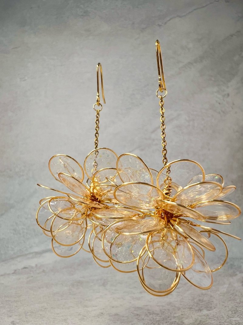 =金辰花火.流金.單線= 金色透明閃亮亮垂墜手作耳環 - 耳環/耳夾 - 其他材質 金色