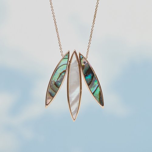 SOIRÉE BY N.Y. 蒔華芮設計師輕珠寶 雙彩三葉項鍊 I鮑魚貝 珍珠母貝 海洋風