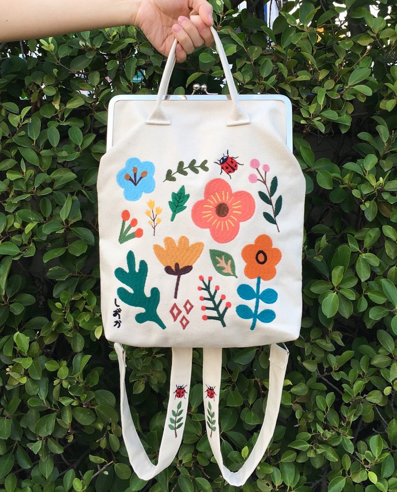 Lucky Ladybug Clutch Backpack - 後背包/背包/書包 - 繡線 