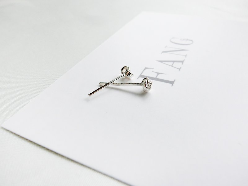 【Tightly Interlocking】Sterling Silver Earrings - Earrings & Clip-ons - Other Metals 