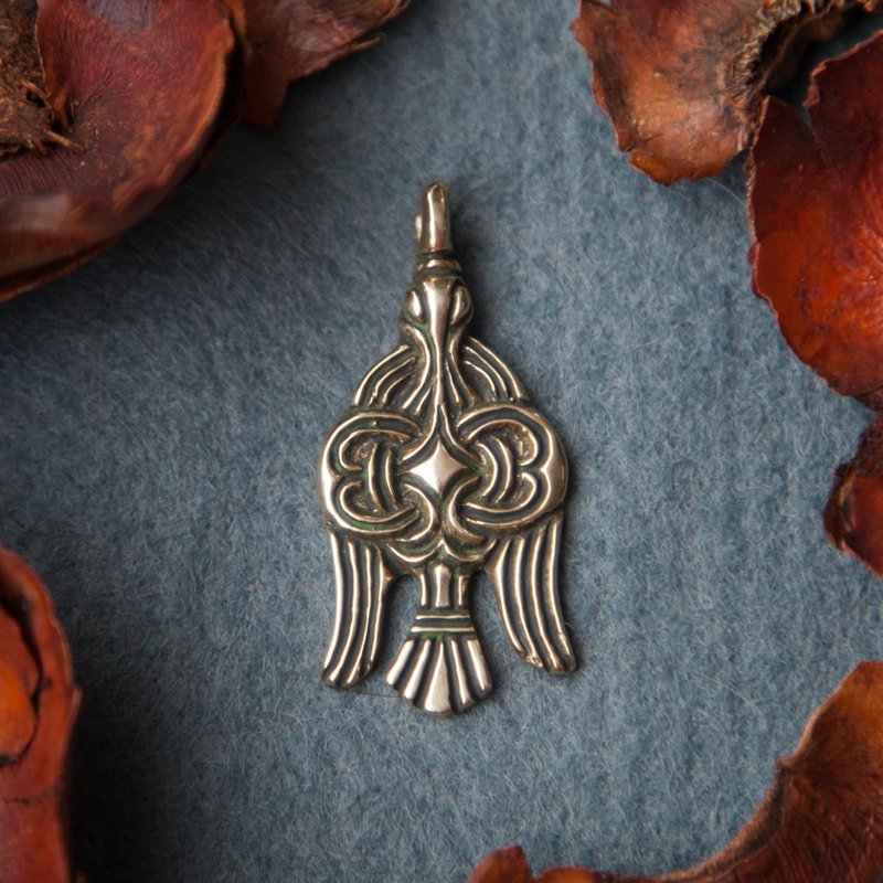Bird pendant leather cord. Scandinavian Raven necklace. Pagan handmade jewelry. - 項鍊 - 其他金屬 橘色