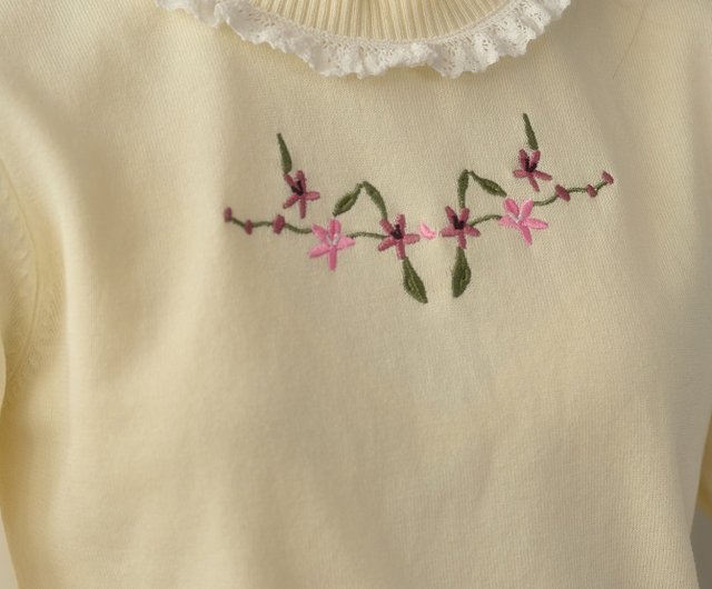 ゼルダ クルーネック フローラル刺繍トップ - ショップ Simple
