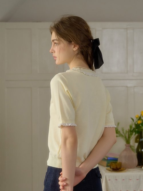 フローラル刺繍クルーネックTシャツ ゼルダ クルーネック フローラル刺繍トップ - ショップ Simple