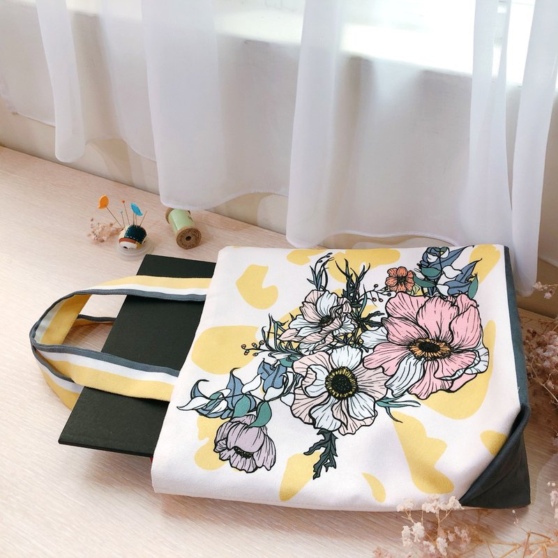 【LDOHM  Anemone Gathered Tote Bag】Original Printing&Pattern - กระเป๋าถือ - วัสดุอื่นๆ สีน้ำเงิน