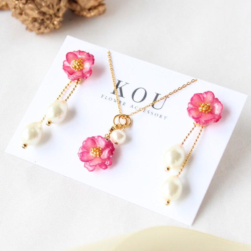 [Christmas Limited Edition] Dried rose flower earrings and necklace set for pink lovers, suitable for people with metal allergies - ต่างหู - พืช/ดอกไม้ สึชมพู