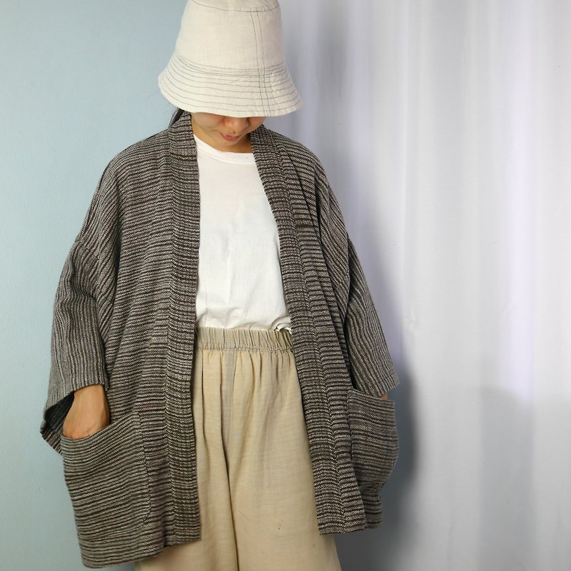 Handwoven cotton  Kimono... (Brown - White) - 女大衣/外套 - 棉．麻 咖啡色