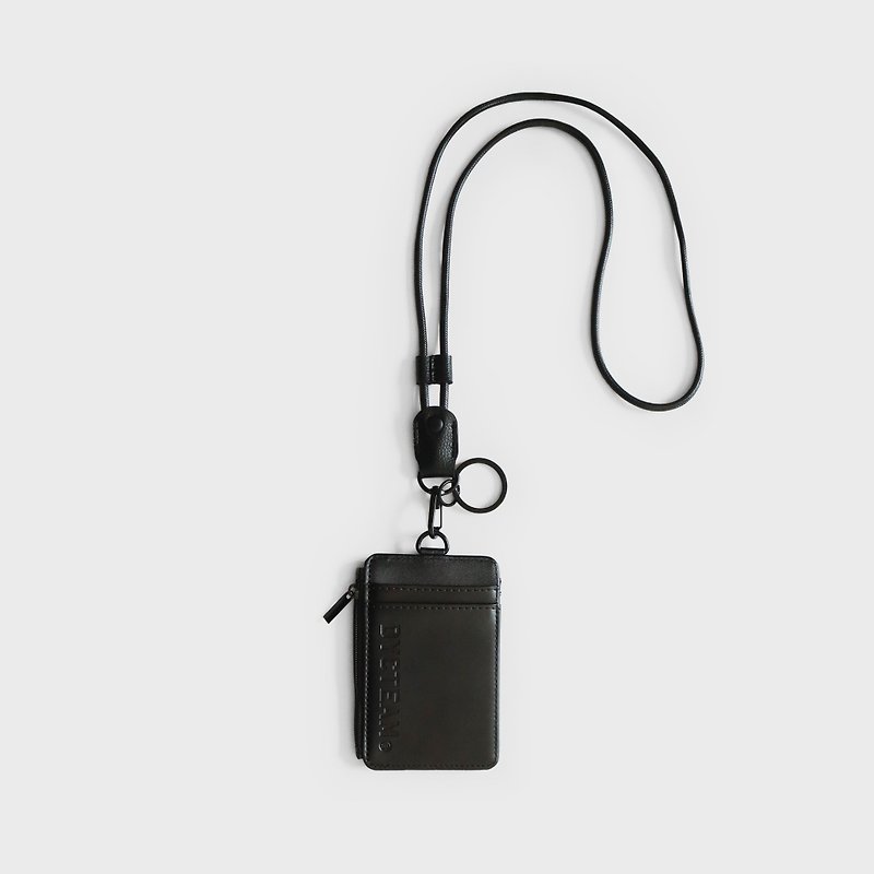 DYCTEAM - LOGO CARD HOLDER (large) - ที่ใส่บัตรคล้องคอ - หนังแท้ สีดำ