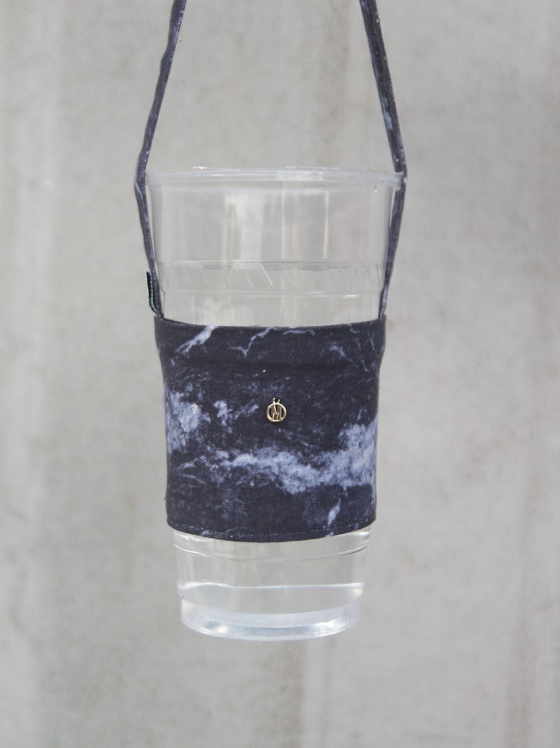 藍墨大理石　環保提袋 杯套 客製化 專屬你的英文吊牌 - 杯袋/飲料提袋 - 棉．麻 黑色