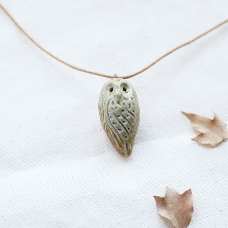 Firewood Owl Owl Essential Oil Necklace - สร้อยคอ - ดินเผา สีกากี