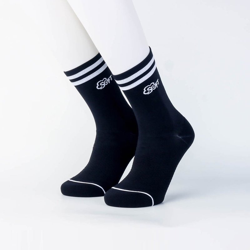 SOFT soft, comfortable, lightly pressed functional socks, sports socks, mid-calf socks, classic black and white stripes, 1 pair - ถุงเท้า - ไนลอน สีดำ