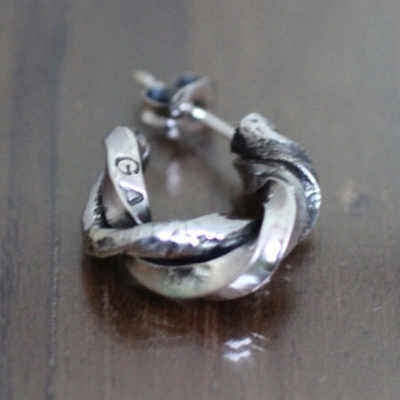 silver925 ピアス -meld Pierce- (1P)　イヤリング　スターリングシルバー　スタッドピアス　日本 - 耳環/耳夾/耳骨夾 - 純銀 銀色