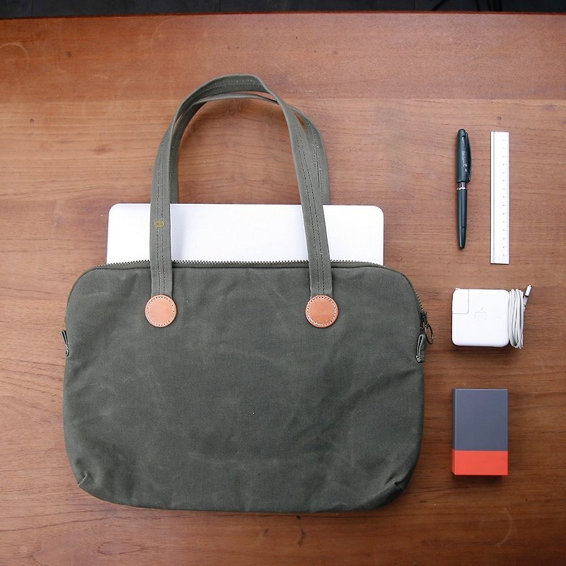 Mushroom MOGU / canvas pencil bag / anti-splashing water / military blanket green / ability - Briefcases & Doctor Bags - Cotton & Hemp Green