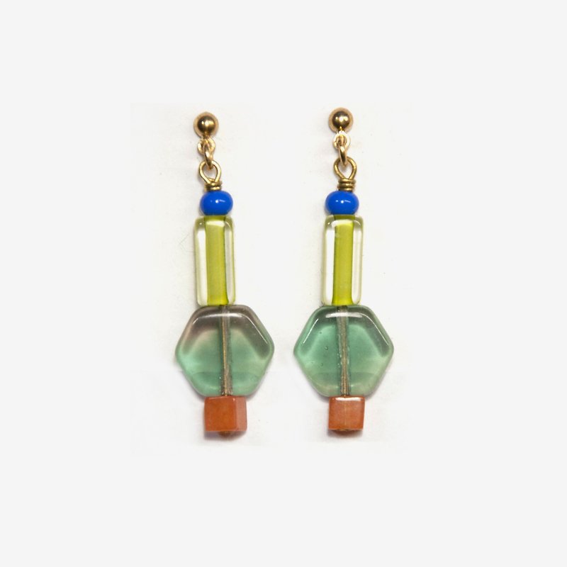 Green Hexagonal and Handmade Glass Bead Earrings - ต่างหู - โลหะ สีเขียว