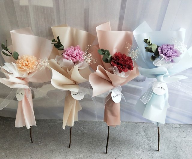 Korean bouquet-single carnation bouquet Immortal graduation