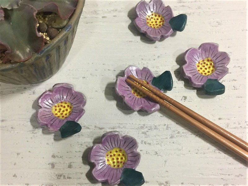Striped purple flower-shaped chopstick rest_pottery chopstick rest - Chopsticks - Pottery Purple
