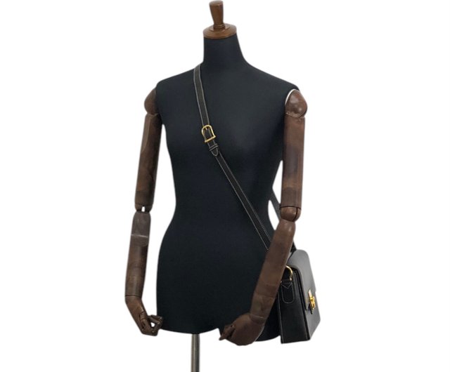 日本直送名牌中古包】CELINE セリーヌショルダーバッグブラック 日本直送名牌中古包】CELINE セリーヌショルダーバッグブラック