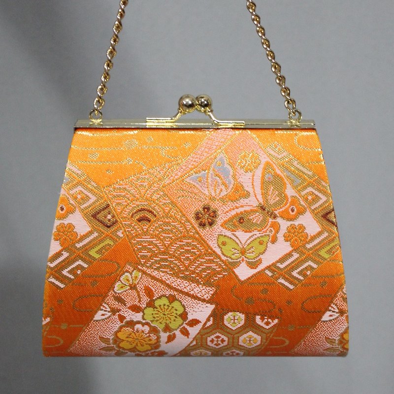 (Vintage)日本菊色緞面櫻花蝴蝶搭配和服手拿包(生日情人節禮物) - 手拿包 - 其他人造纖維 橘色