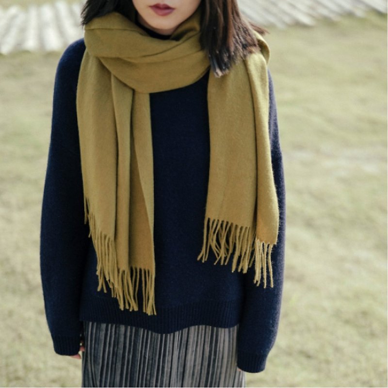 Autumn leaves green 100% of all the classic wool hand letter of the resurrection letter a scarf large shawl autumn and winter warm minimalism wild do not make warm your stomach Christmas gifts | Vitatha original design - ผ้าพันคอ - ขนแกะ สีเขียว