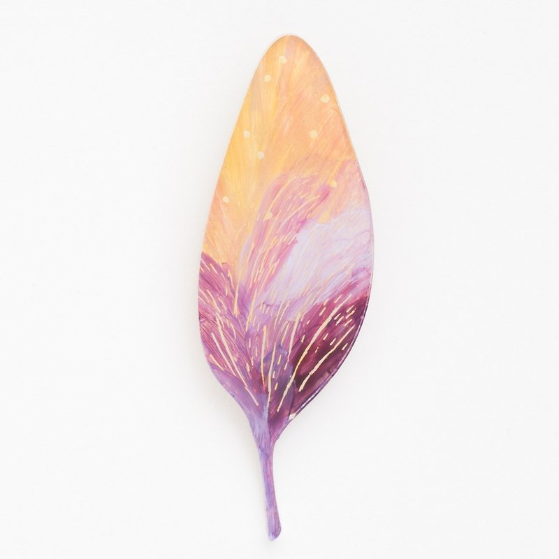 Picture brooch 【feather】 - Brooches - Acrylic Purple
