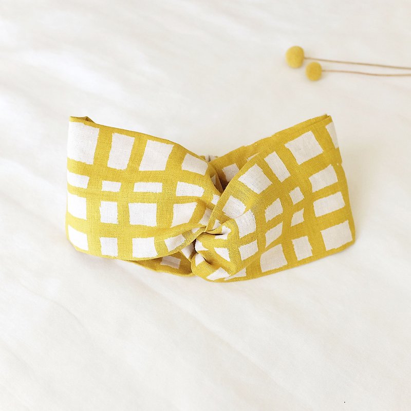 Natural wind wide hair band jump lattice mustard yellow linen - เครื่องประดับผม - ผ้าฝ้าย/ผ้าลินิน สีเหลือง