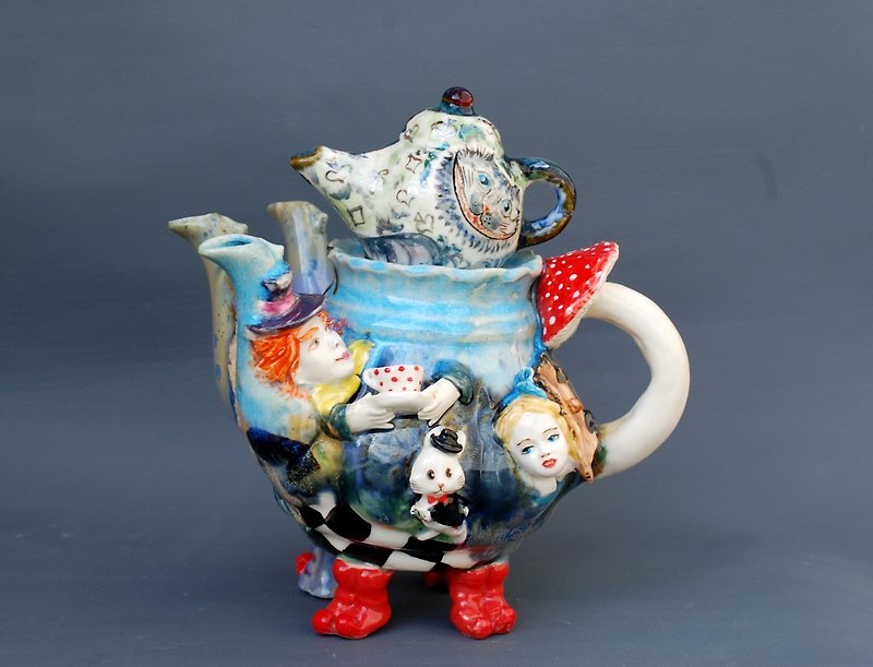 Wonderland teapot Handmade ceramic sculpture Footed Teapot Mad Hatter Tea Party - 茶壺/茶杯/茶具 - 陶 多色