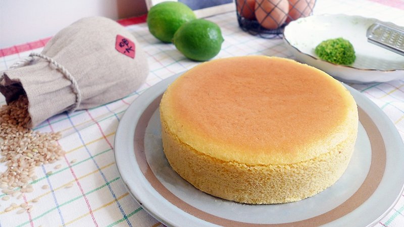 — 無 麩 質 — 糙米蛋糕- 檸檬輕乳酪 - 蛋糕/甜點 - 新鮮食材 綠色