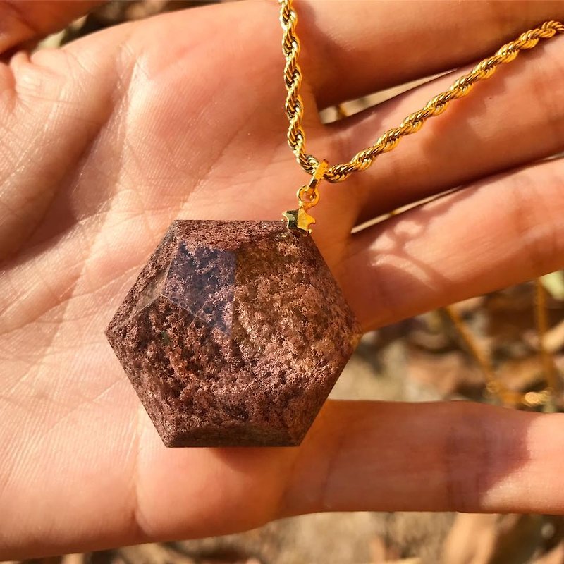 【Lost And Find】Natural  Clear Red Phantom Quartz  necklace - Necklaces - Gemstone Red