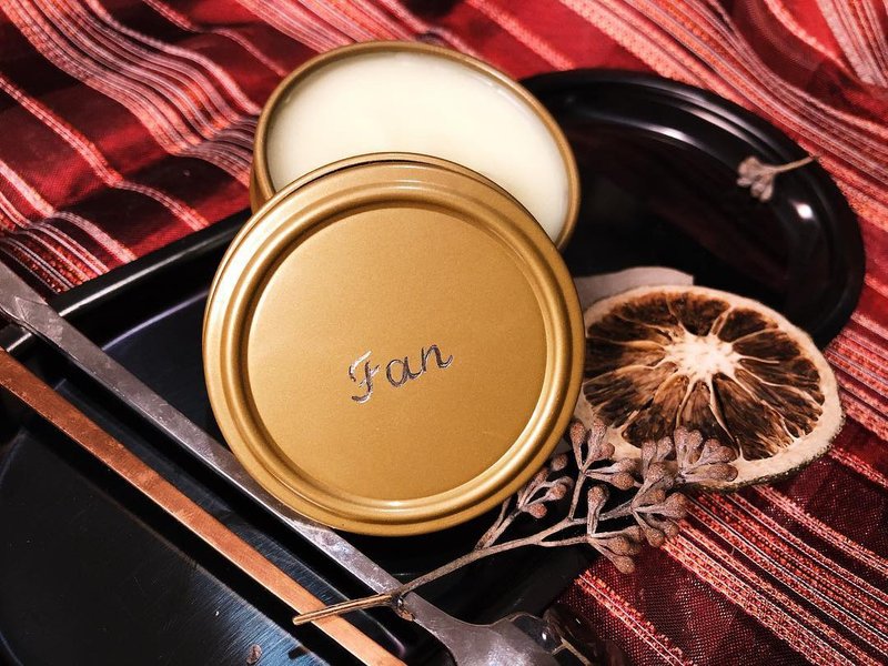 Custom scented skin care candle - เทียน/เชิงเทียน - ขี้ผึ้ง สีทอง