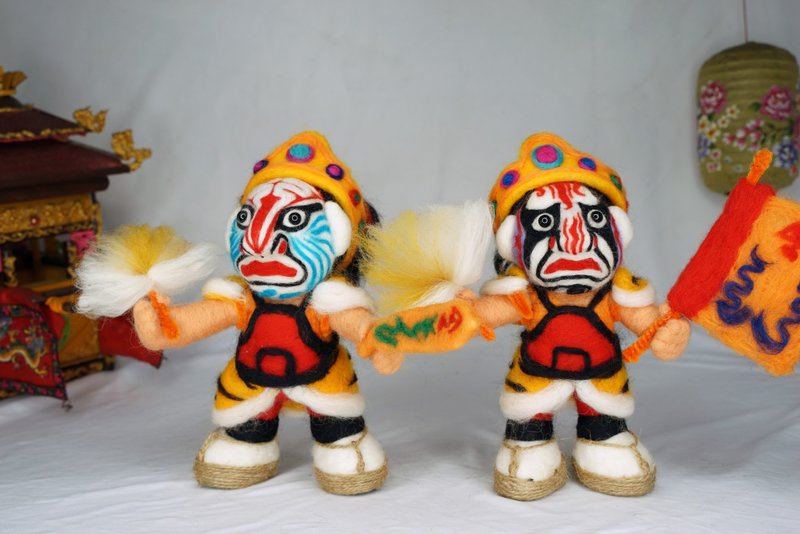 [Eight Generals-Wen Chaye, Wu Chaye] Wool Felt Generals-Height 20cm - Stuffed Dolls & Figurines - Wool Orange