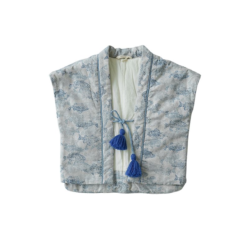Traditional fish print padded jacket with fringed waistcoat - เสื้อยืด - ผ้าฝ้าย/ผ้าลินิน 