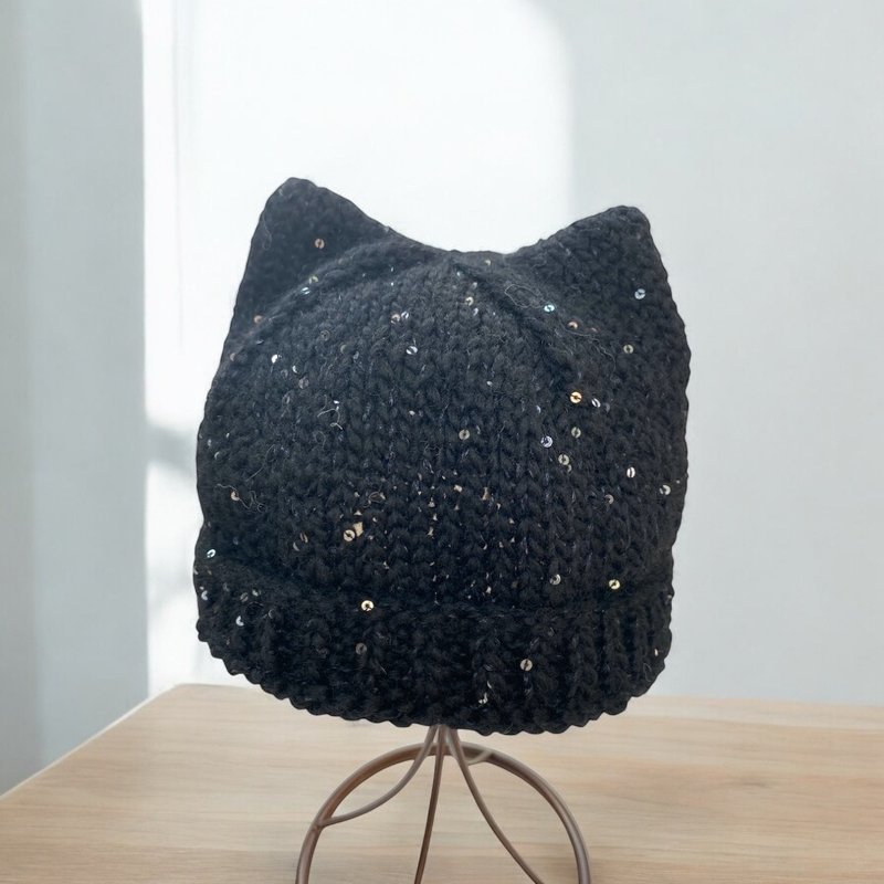 Handmade Cat Ear Hat Japanese Wool Knitted Hat - หมวก - ขนแกะ 