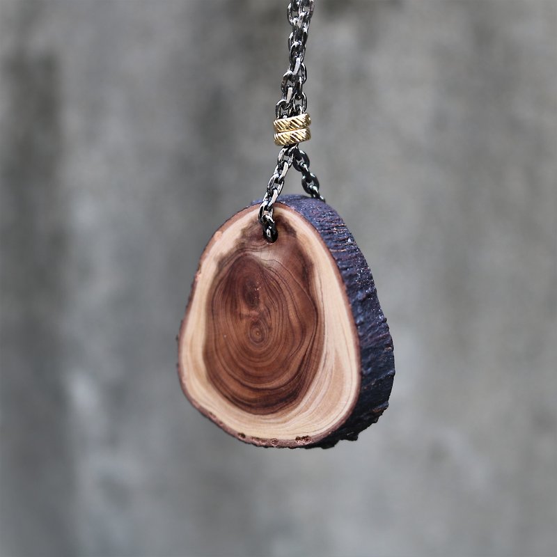 [She Shines] Dragon Cypress Necklace - Necklaces - Wood Brown