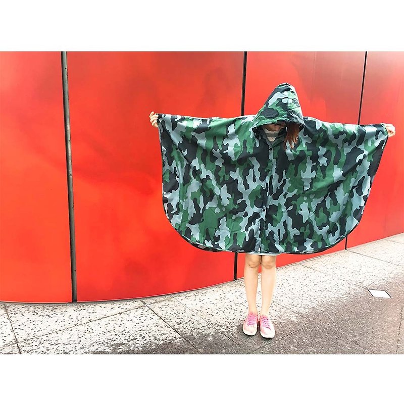 【台灣文創 Rain's talk】迷彩印花機能披風雨衣 - 女西裝外套 - 防水材質 多色