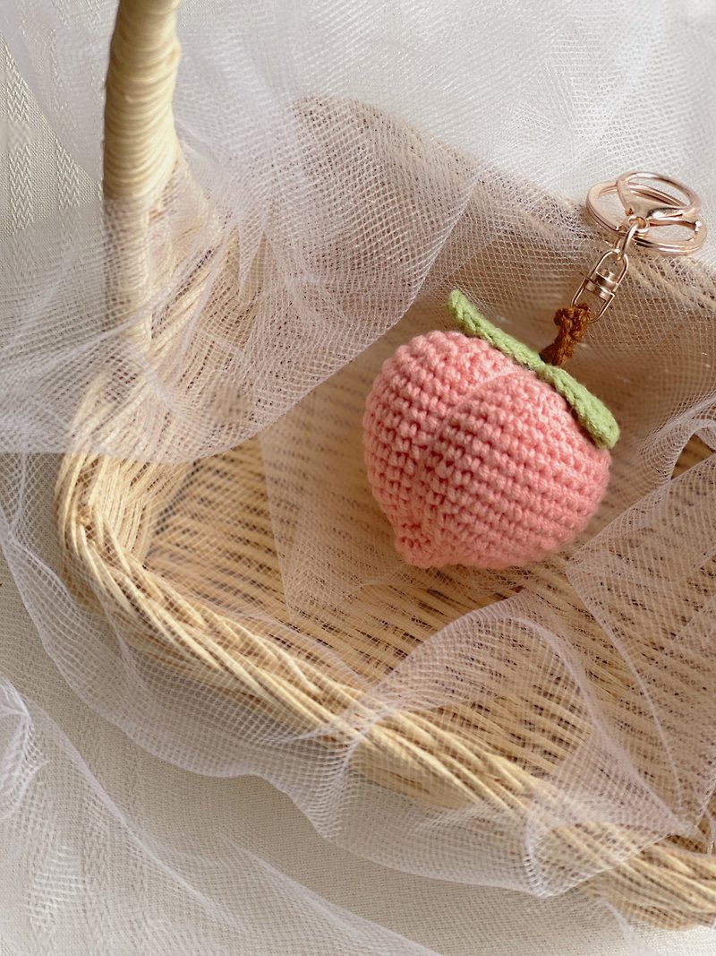 水蜜桃鑰匙圈 - 可客製水果鑰匙圈/水果掛飾/水果吊飾 - 鑰匙圈/鑰匙包 - 棉．麻 粉紅色