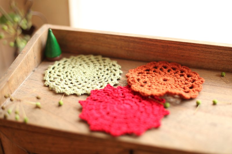 [良い一日]秋の赤いかぎ針編みのセット/ホームデコレーション（05） - 置物 - その他の素材 多色
