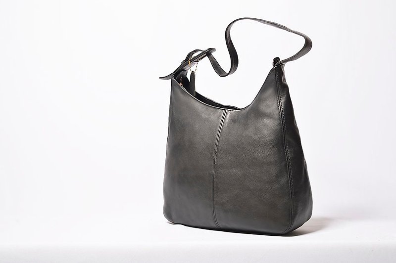 Vintage 70's Coach Shoulder Bag Vintage Bag - กระเป๋าแมสเซนเจอร์ - หนังแท้ สีดำ