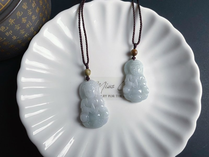 Natural Burmese Jade Jade Guanyin Bodhisattva Gift Jade Pendant Necklace Charm for Peace and Health - สร้อยคอ - หยก สีเขียว