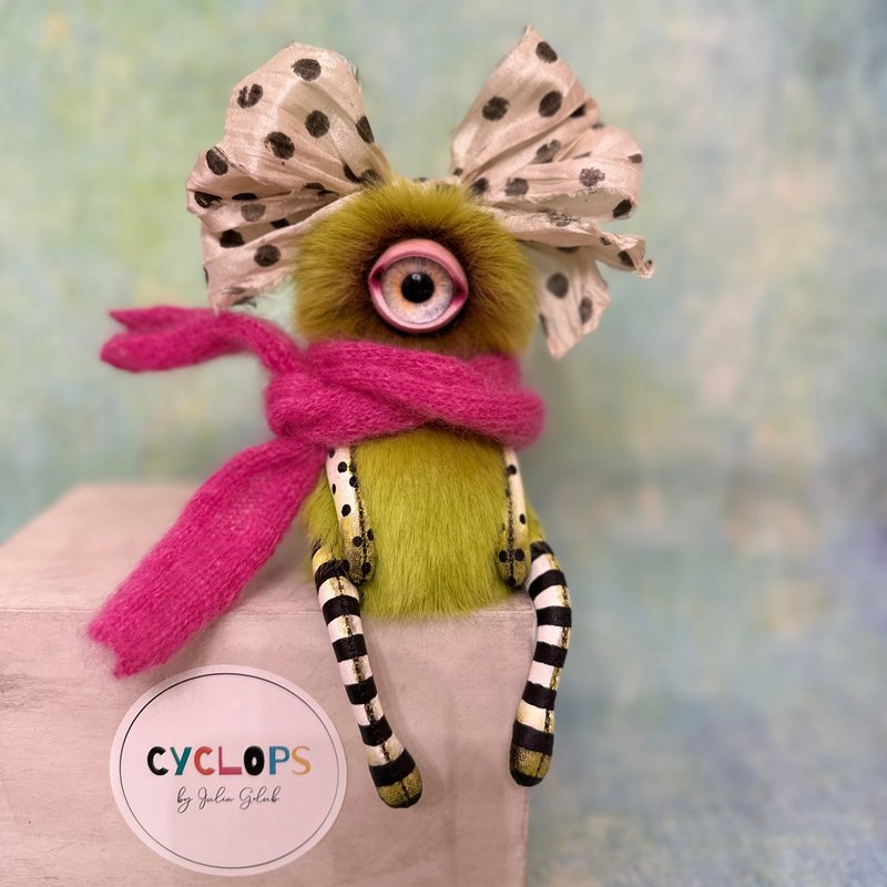 Green mini cyclops - girl_MADE TO ORDER in September! - Stuffed Dolls & Figurines - Other Materials Green