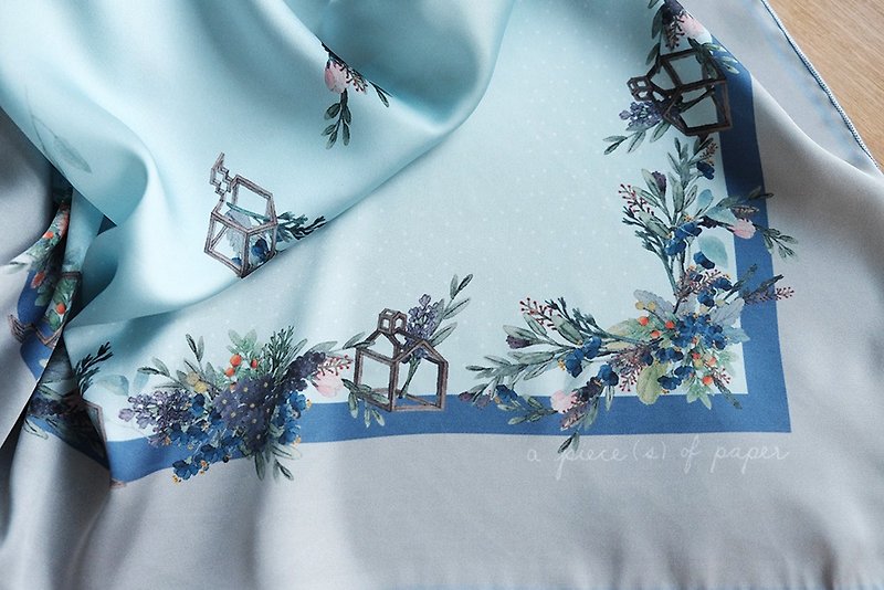 ผ้าพันคอ ลาย HAUS OF FLOWERS - ผ้าพันคอ - เส้นใยสังเคราะห์ สีน้ำเงิน