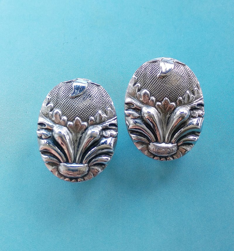 Vintage Jewelry 西洋古董飾品Whiting Davis 銀色調 徽 夾式耳環 - 耳環/耳夾/耳骨夾 - 其他材質 金色